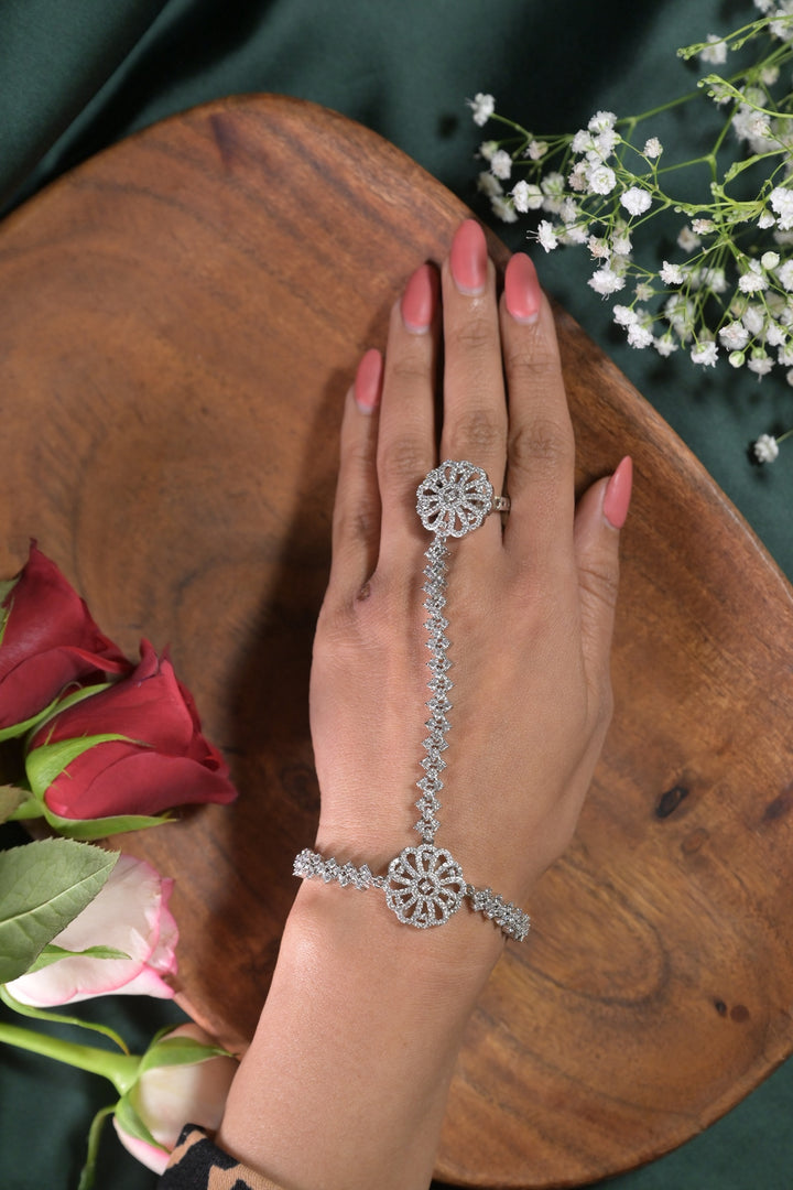 HeerRanjha AD Cocktail Sleek Hathfool