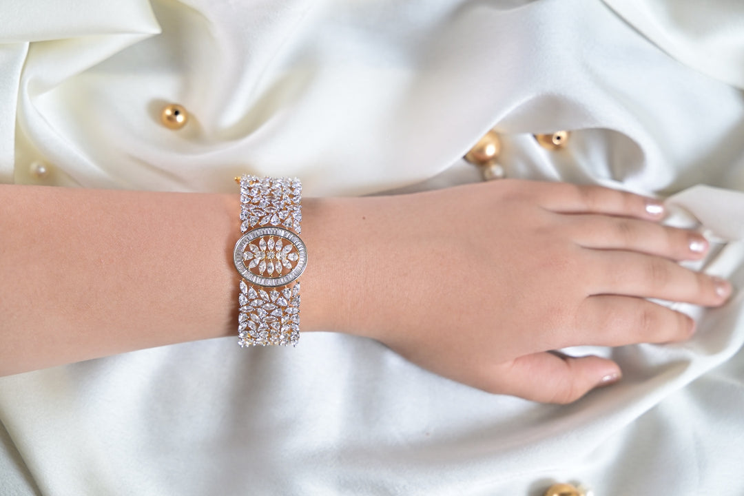 Swanlight AD Golden Cocktail Bracelet