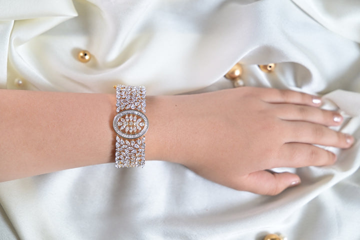 Swanlight AD Golden Cocktail Bracelet