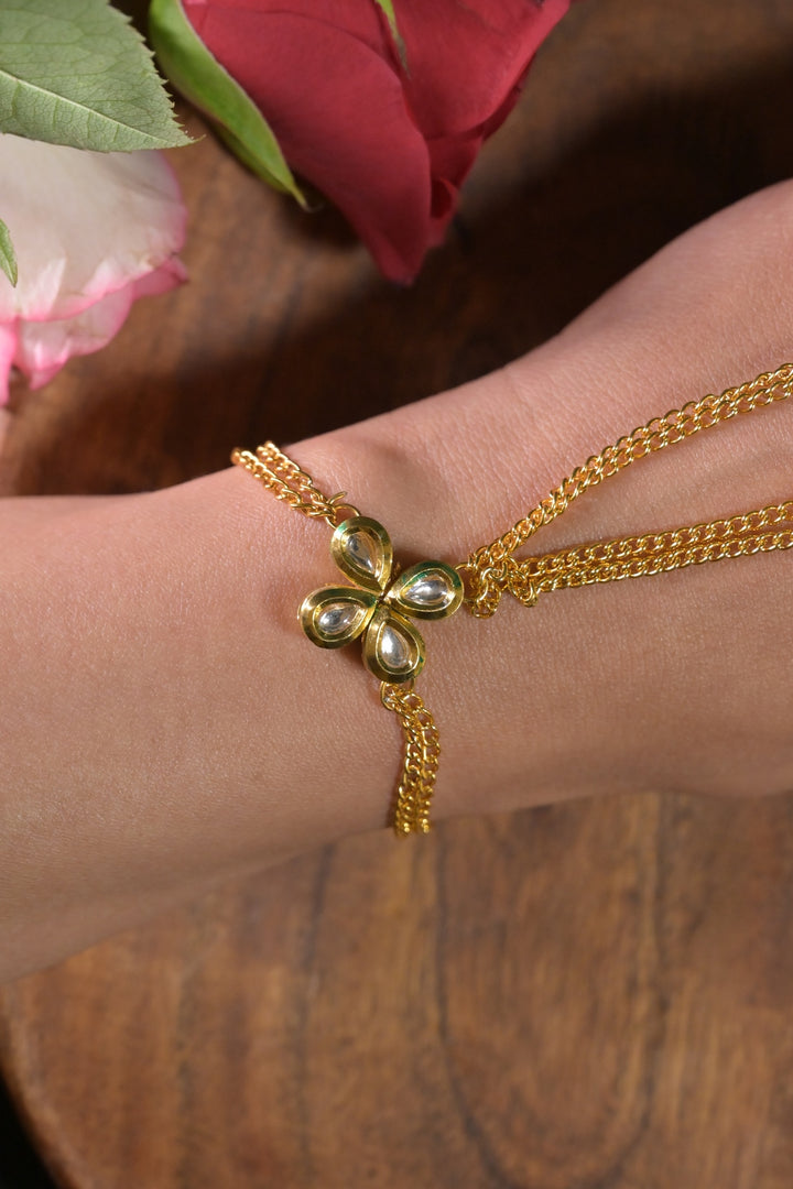 Gulshan Sleek Gold Kundan Hathfools