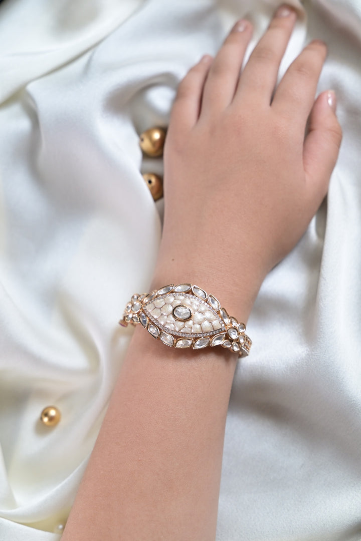 Simha Ethnic Bow Oxidized Polki Bracelet