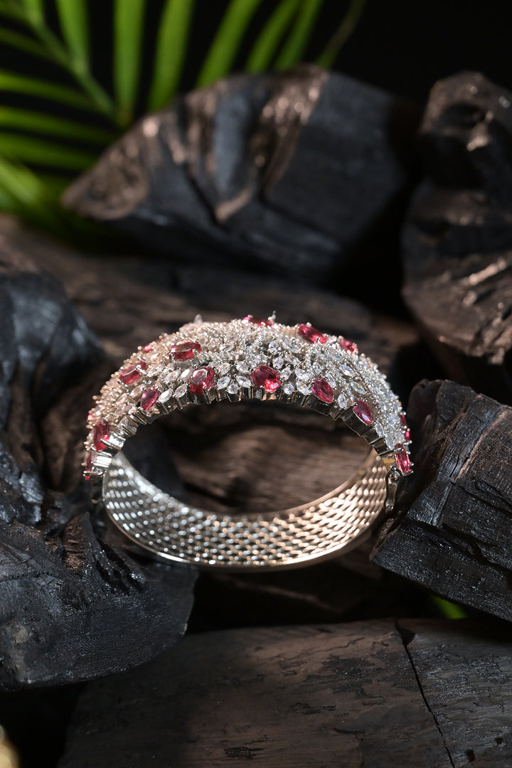 Lustre Loop Openable Diamond Bracelet