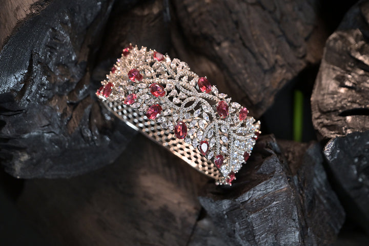 Lustre Loop Openable Diamond Bracelet