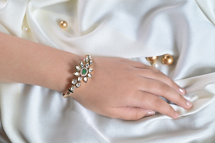 Sati Oxidized Mehndi Flower Polki Bracelet