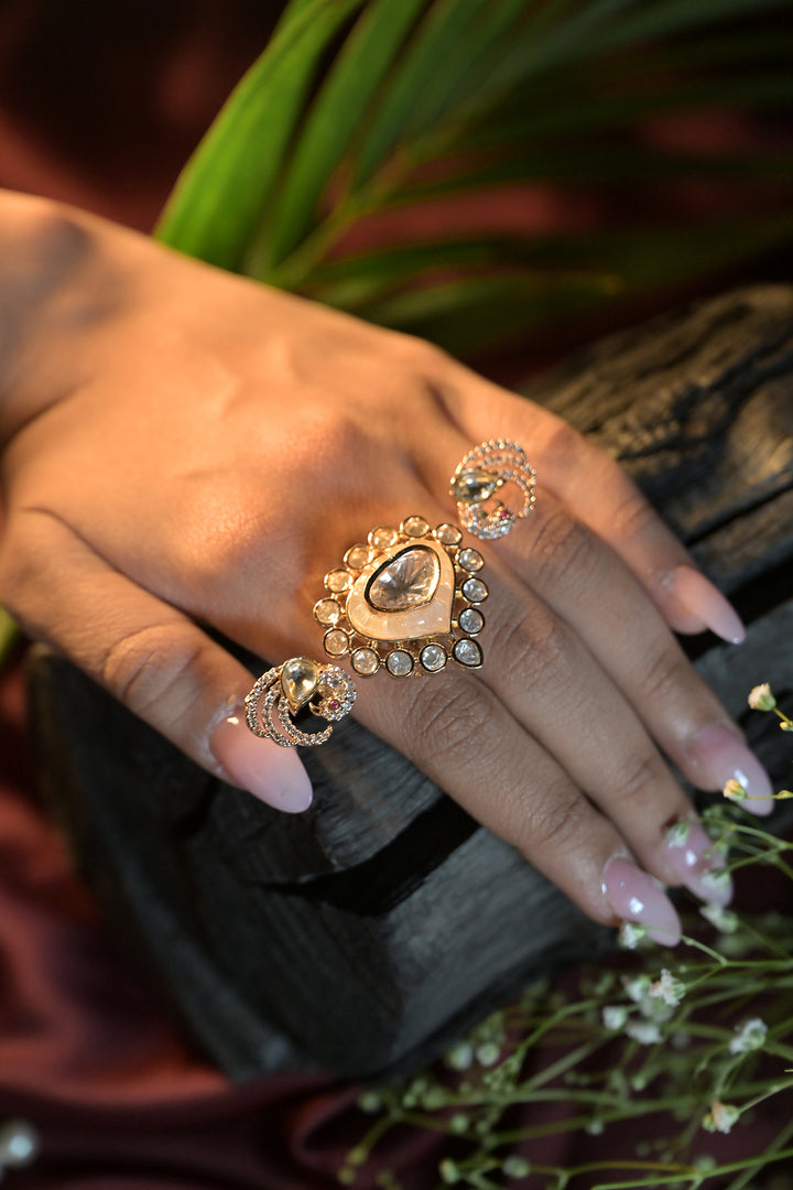 Maharani Vidushi Mehndi Three Finger Polki Ring