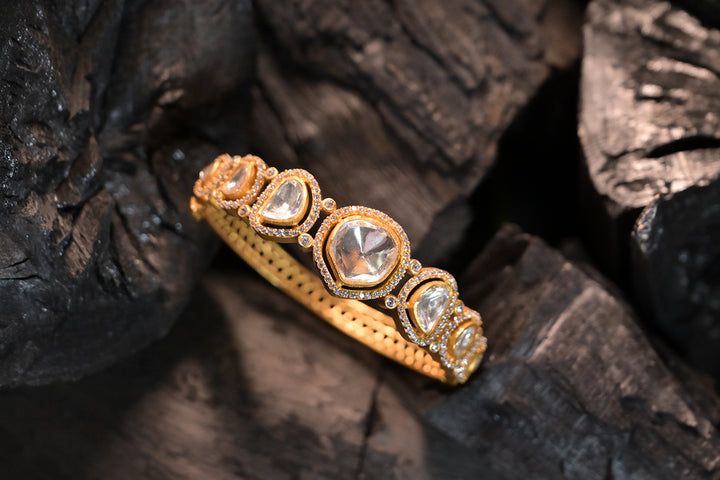 Sakshi Polki Gold Openable Bracelet