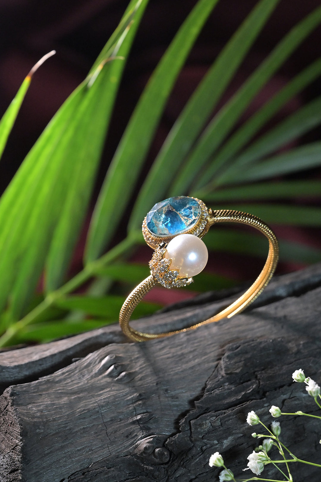 Murlidhar Stone Gold Bracelet