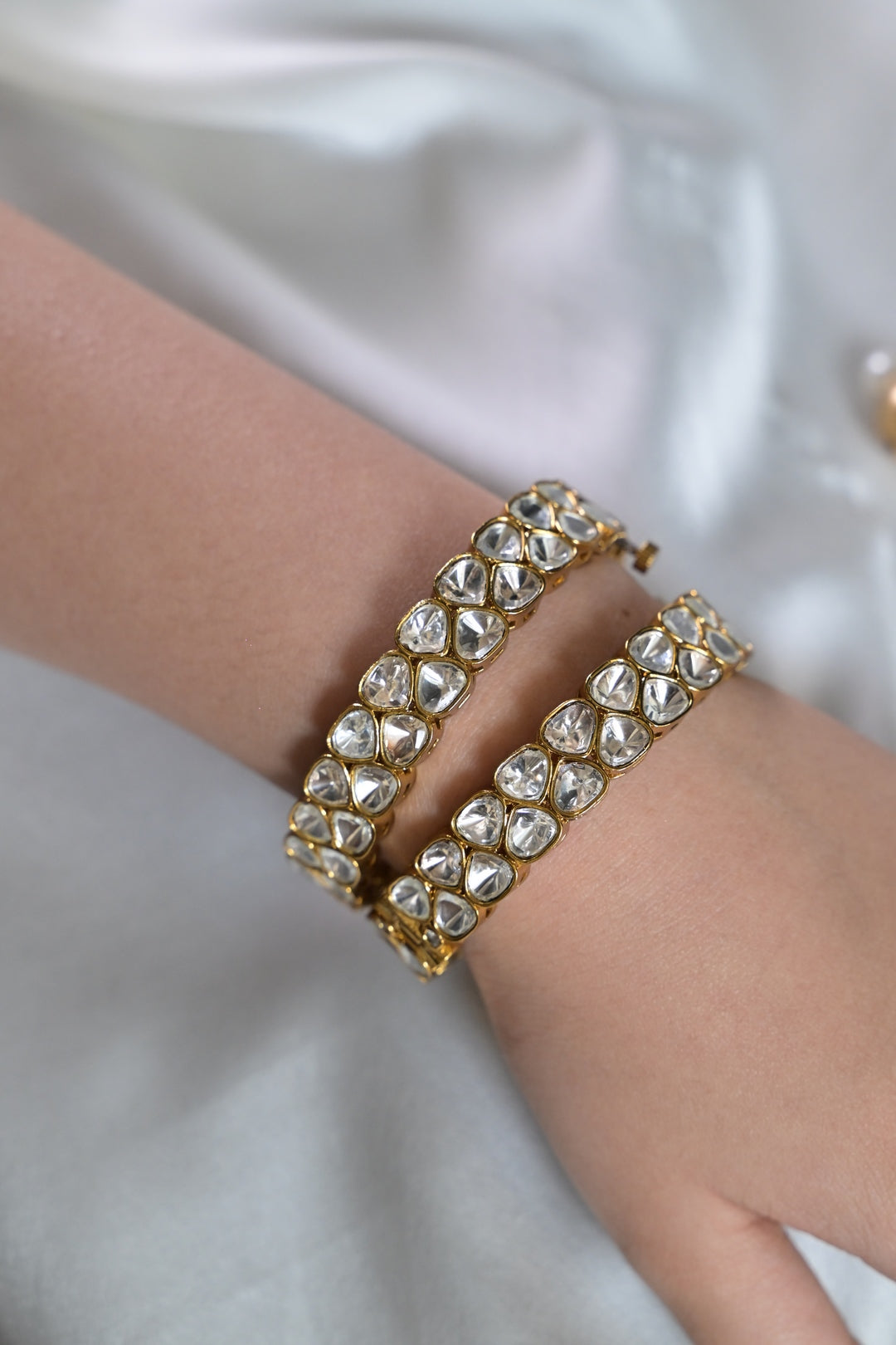 Jharokha Sleek Golden Polki Bangles
