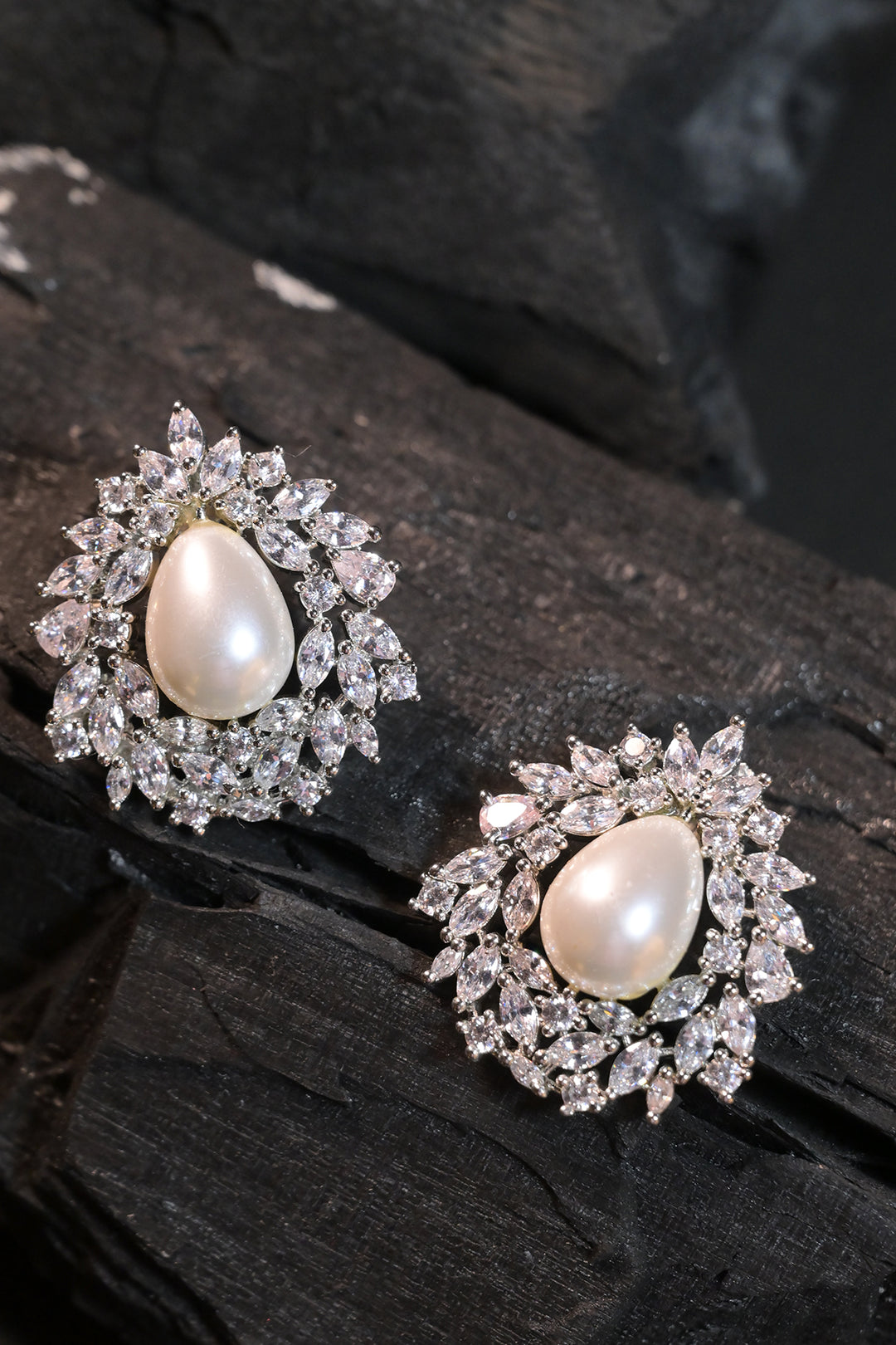 Pearl Teardrop Earrings