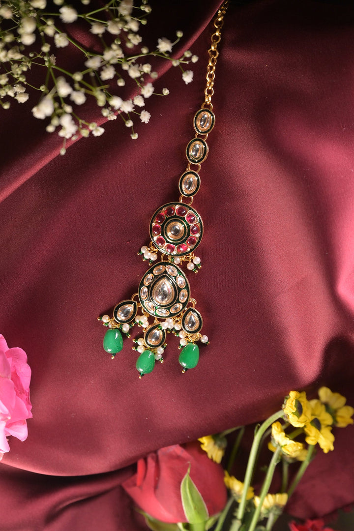 Divine Charming Mangtika