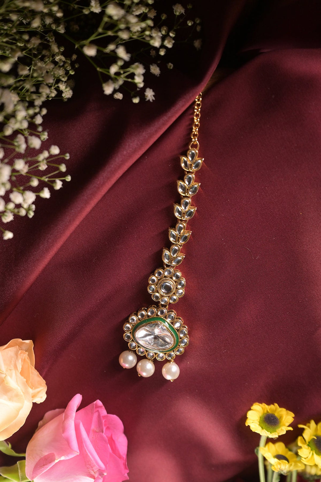 Nazakat Polki Emerald Drop Sleek Maangtika