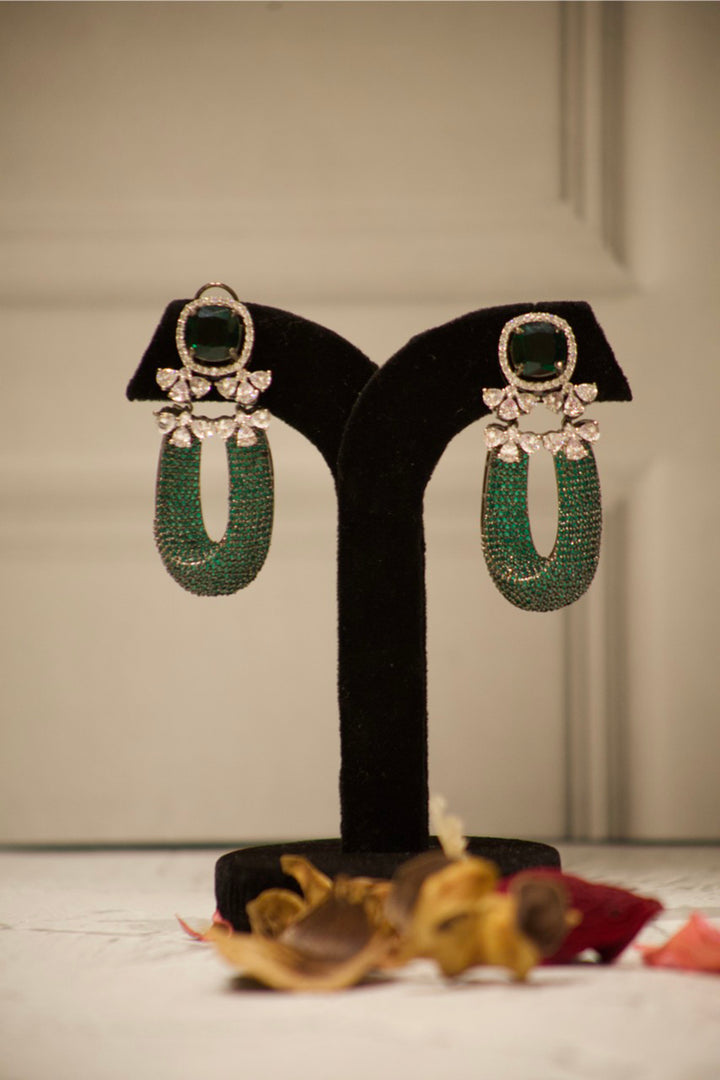 Kangri Oxidised Diamond Earrings