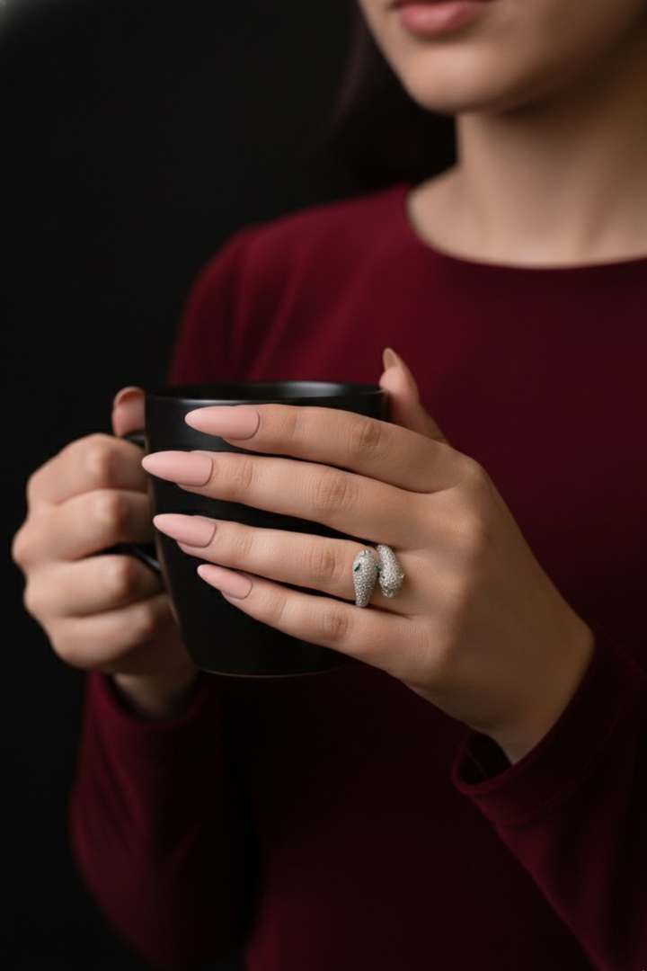 Nazia Crisscross Panther Ring