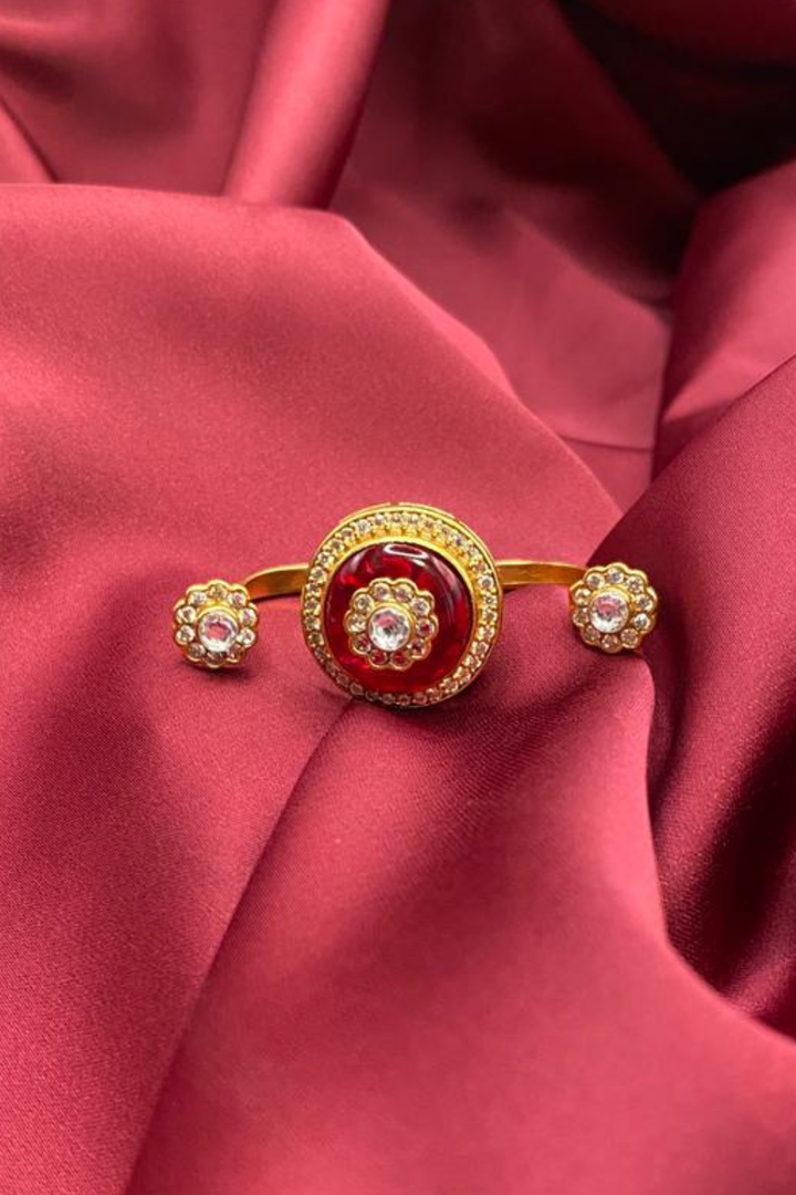 Deevanshi Mehndi Two-Finger Polki Ring