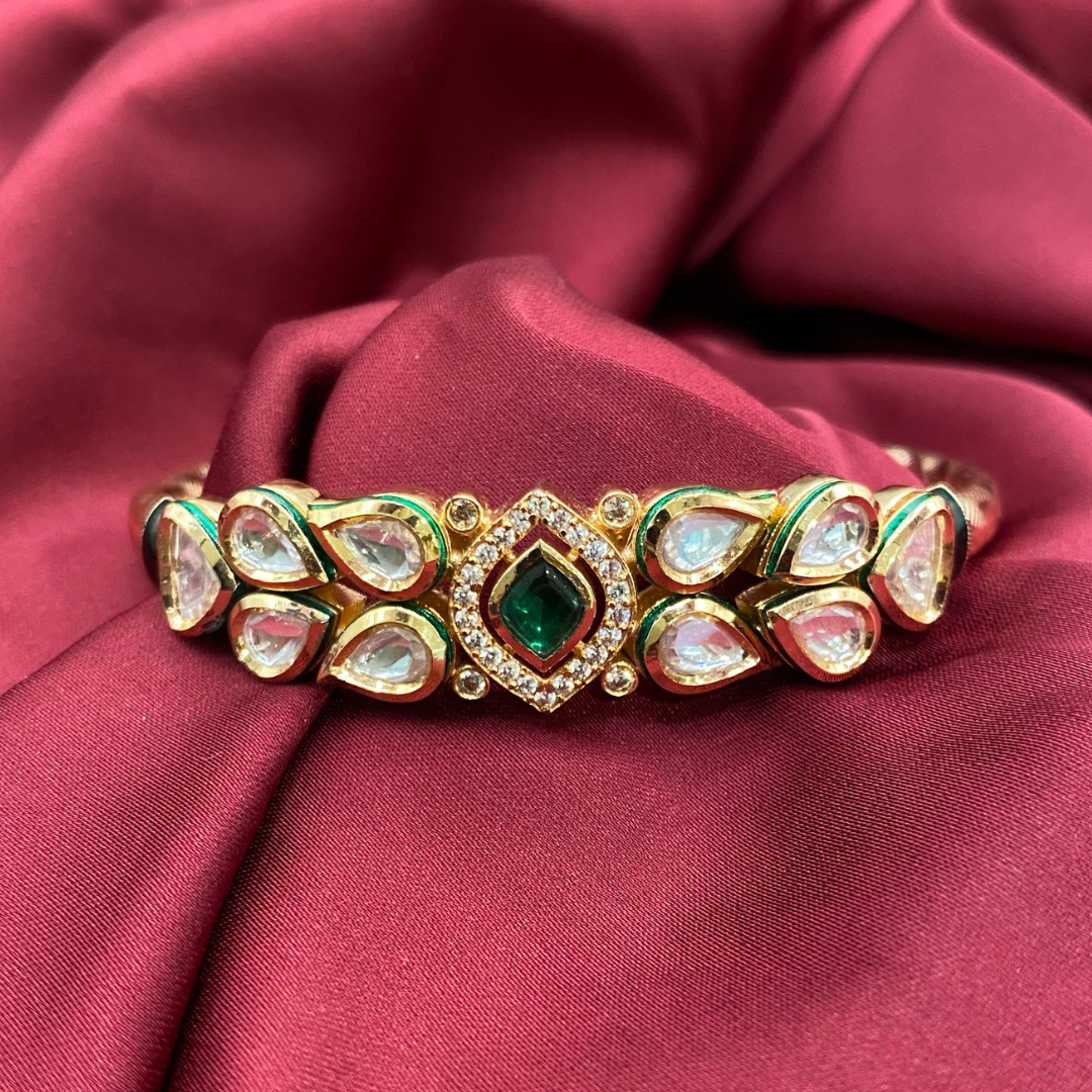 Ragini Ethnic Gemstone Sleek Polki Bracelet