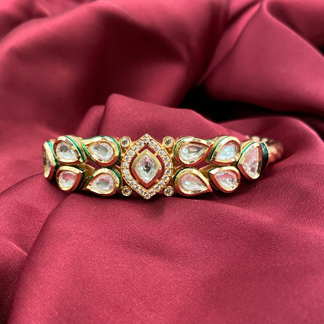 Ragini Ethnic Gemstone Sleek Polki Bracelet