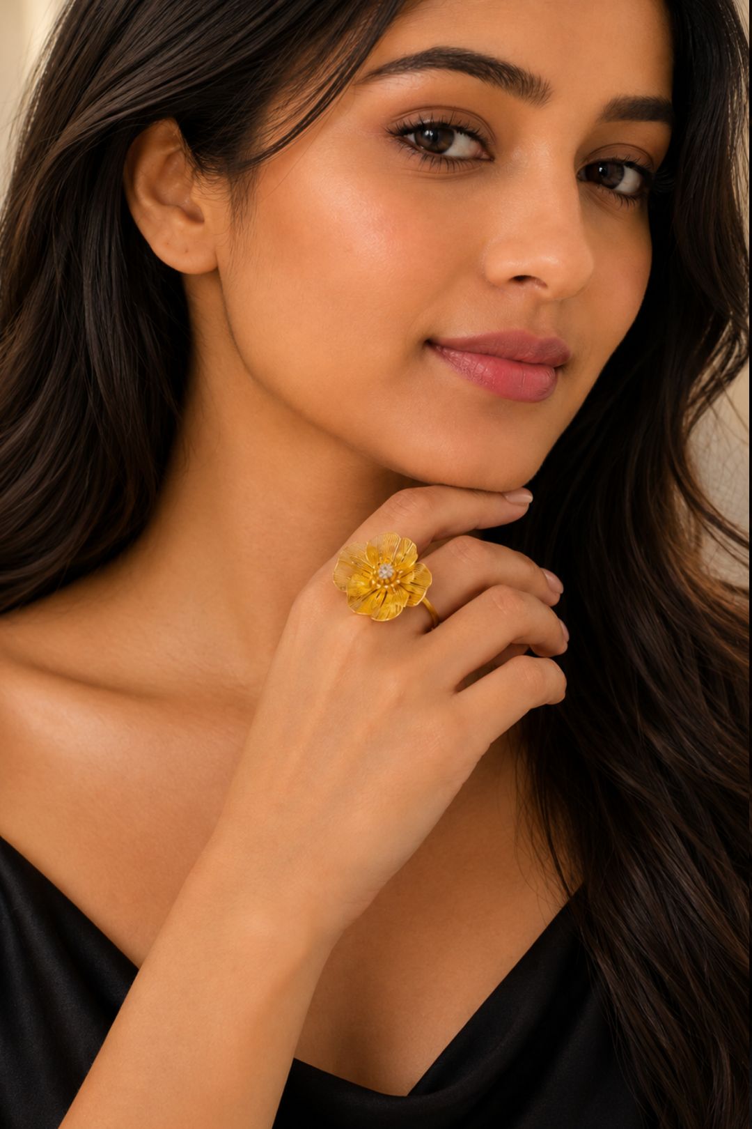 Divaa Golden Bling Flower Ring