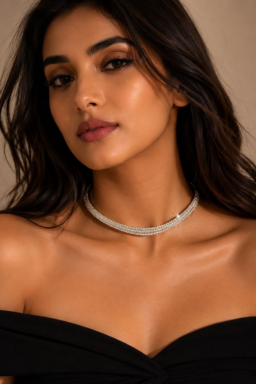 Naseena Silver Diamond Cocktail Chokar Necklace