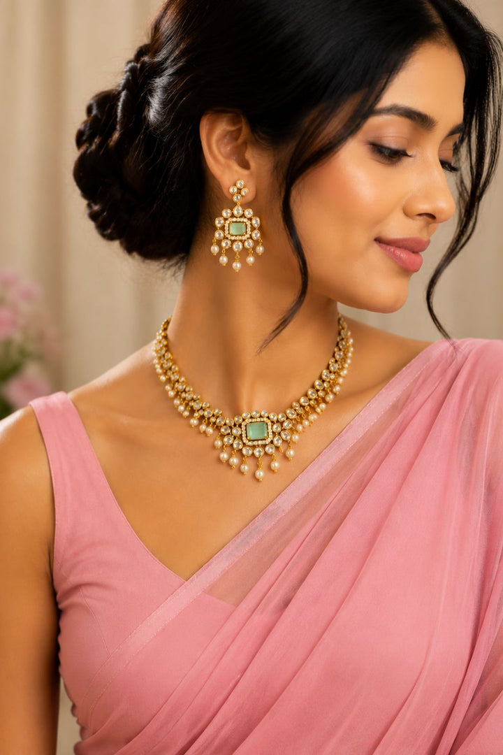 Zariya Royal Minimalist Pearl Necklace