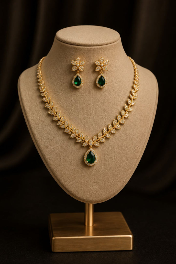 Kanak Noor Royal Minimalist Necklace