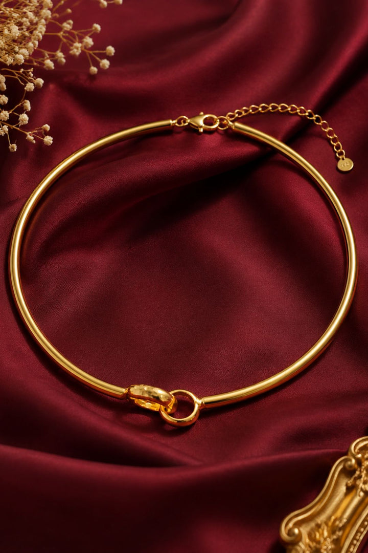 Arctic Golden Anchor Chain Necklace