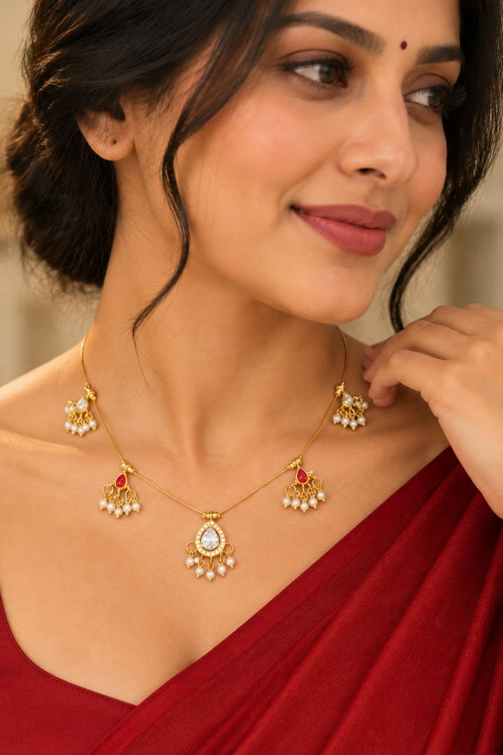 Myraa Pearl Kundan Minimalist Necklace