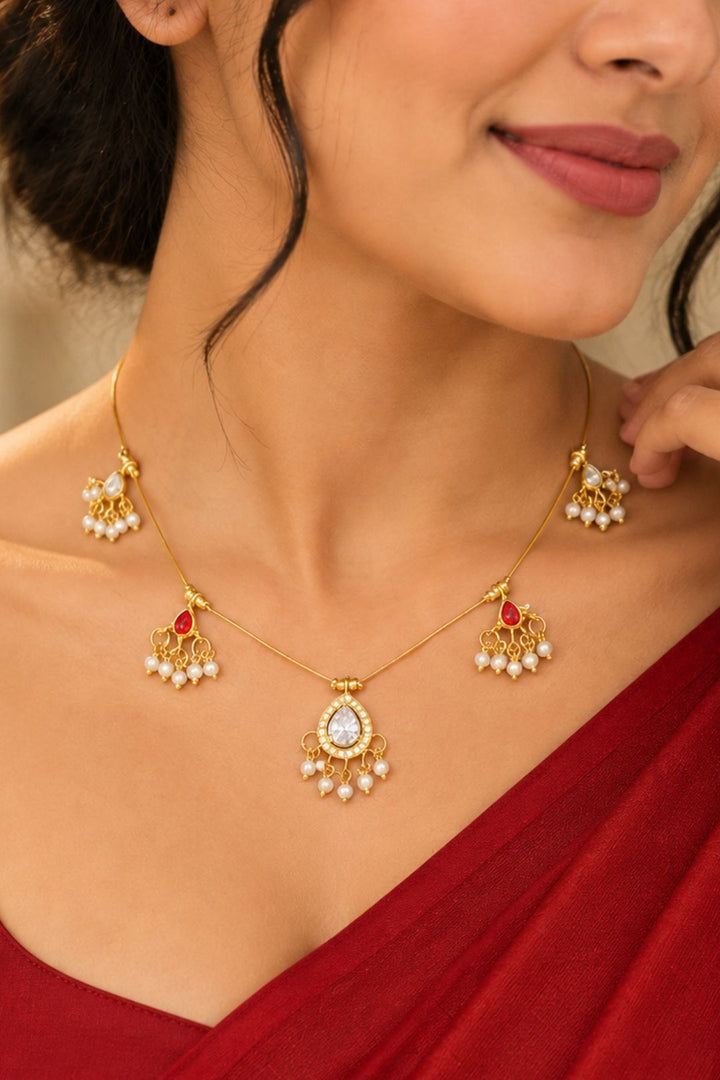 Myraa Pearl Kundan Minimalist Necklace