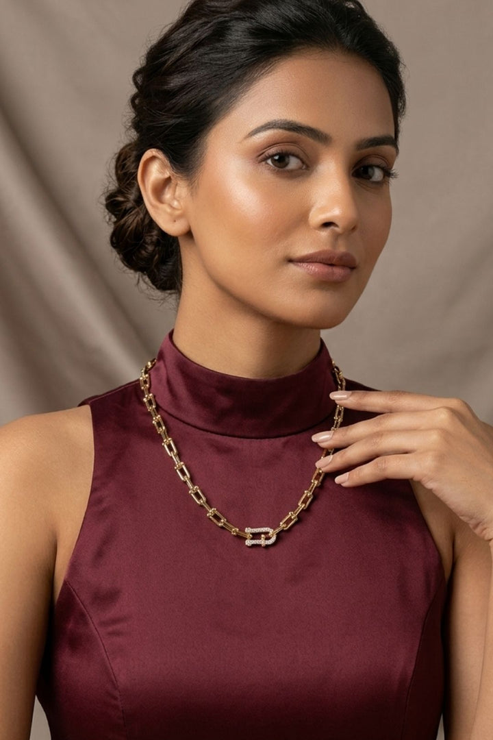 Vienna Golden Link Chain Pendant Necklace