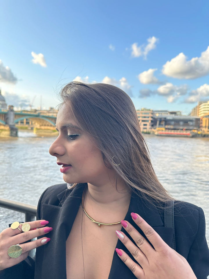 Miso Bollywood Sleek Chokar Necklace