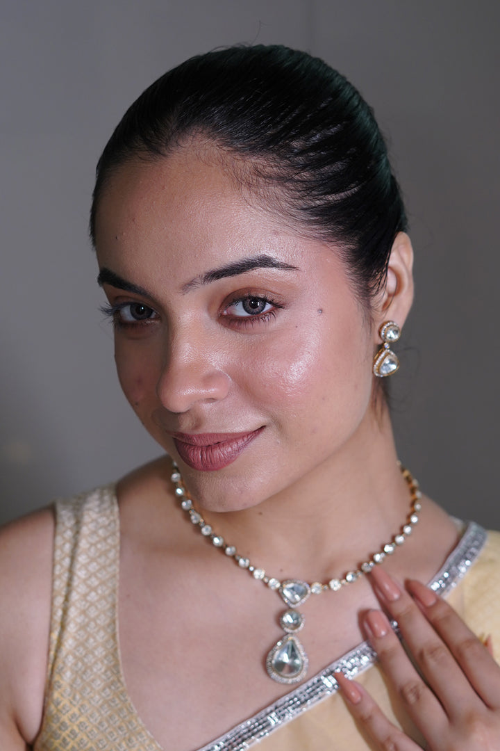 Nizami Golden Lightweight Polki String Necklace