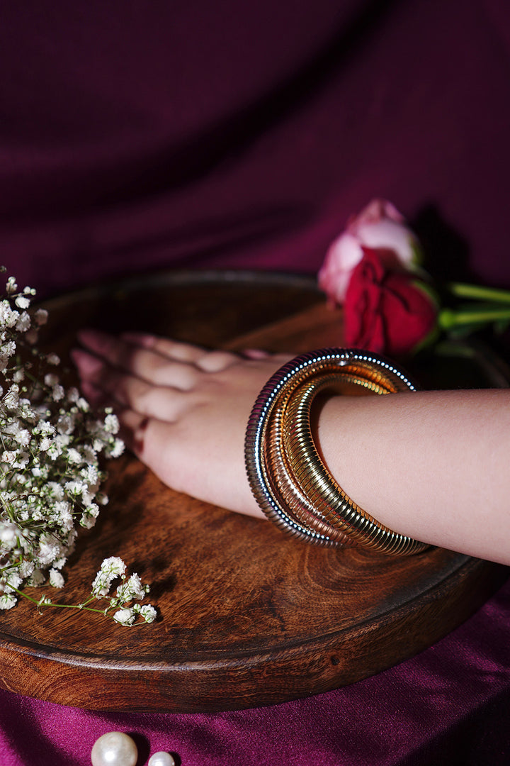 Zaira Fashion Twisted Casual Bracelet