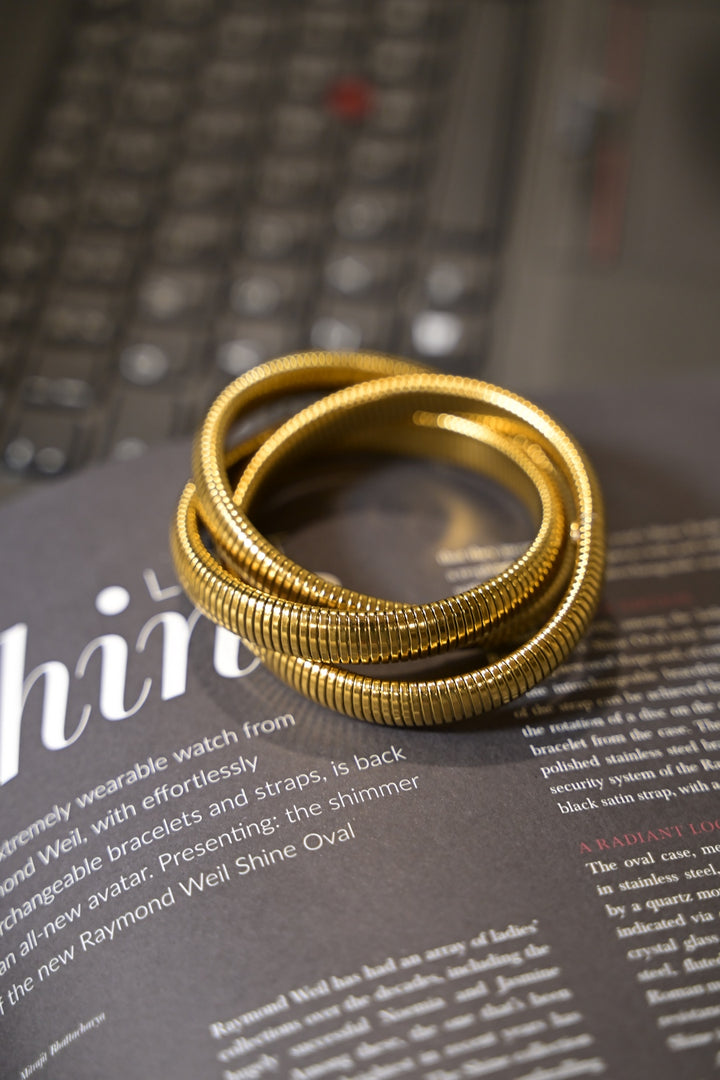 Zaira Golden Twisted Casual Bracelet