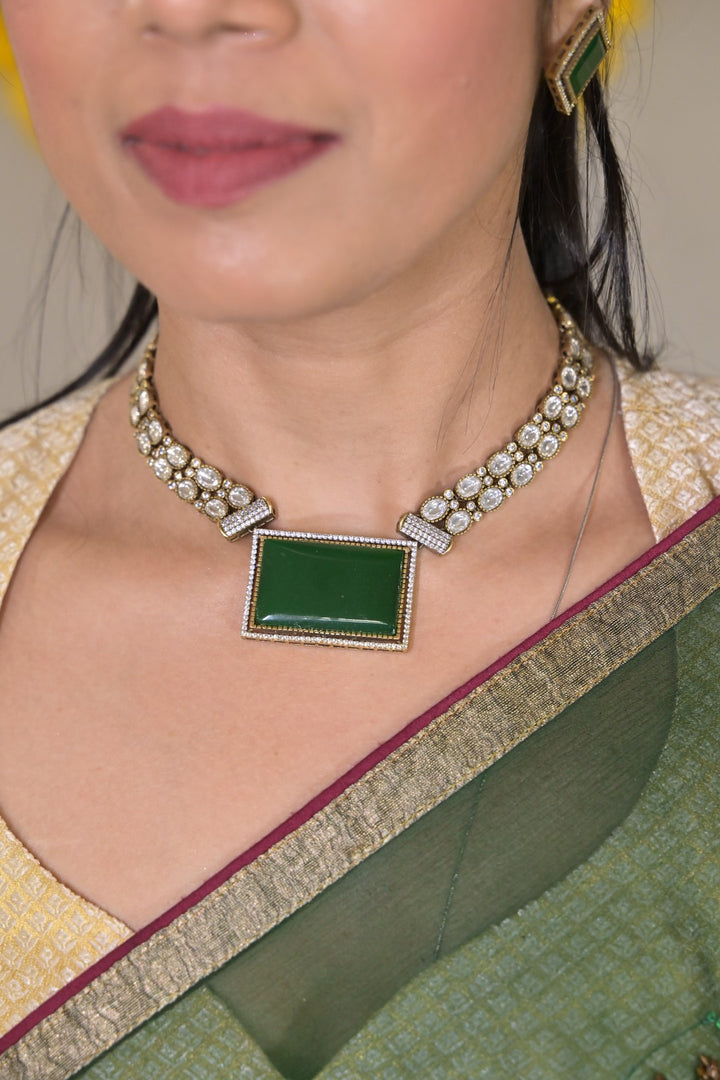 Samrajni Emerald Long Necklace