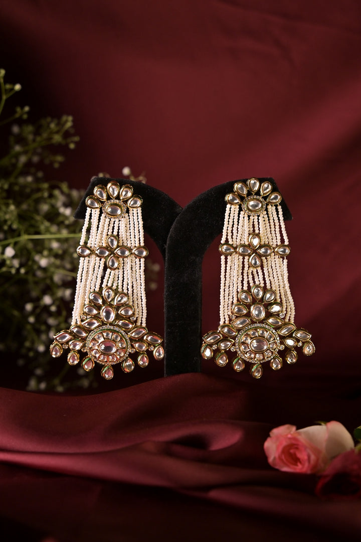 Vedi Wide Kundan Traditional Dangler Earrings