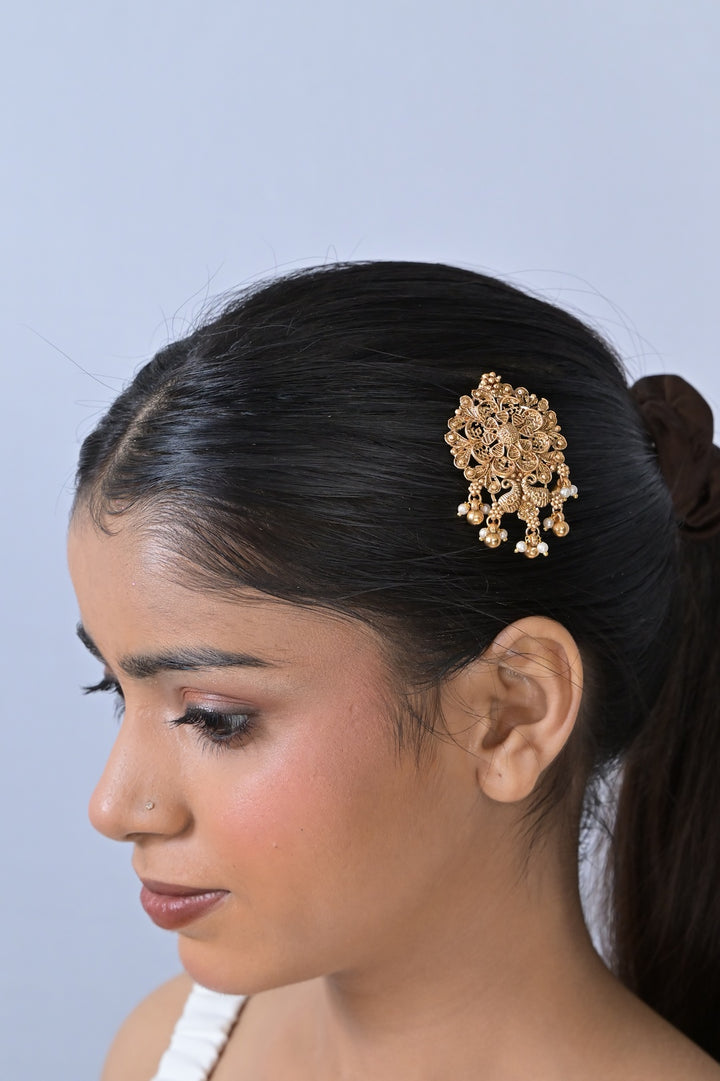 Thangam Gold Cluster Pearl Drop Jooda Pin