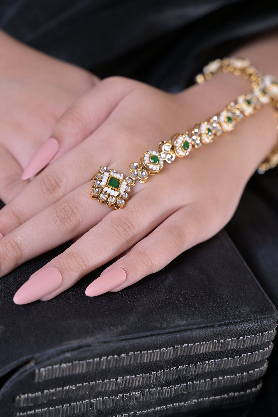 Zarqa Kundan Pearl Bridal Hathpools