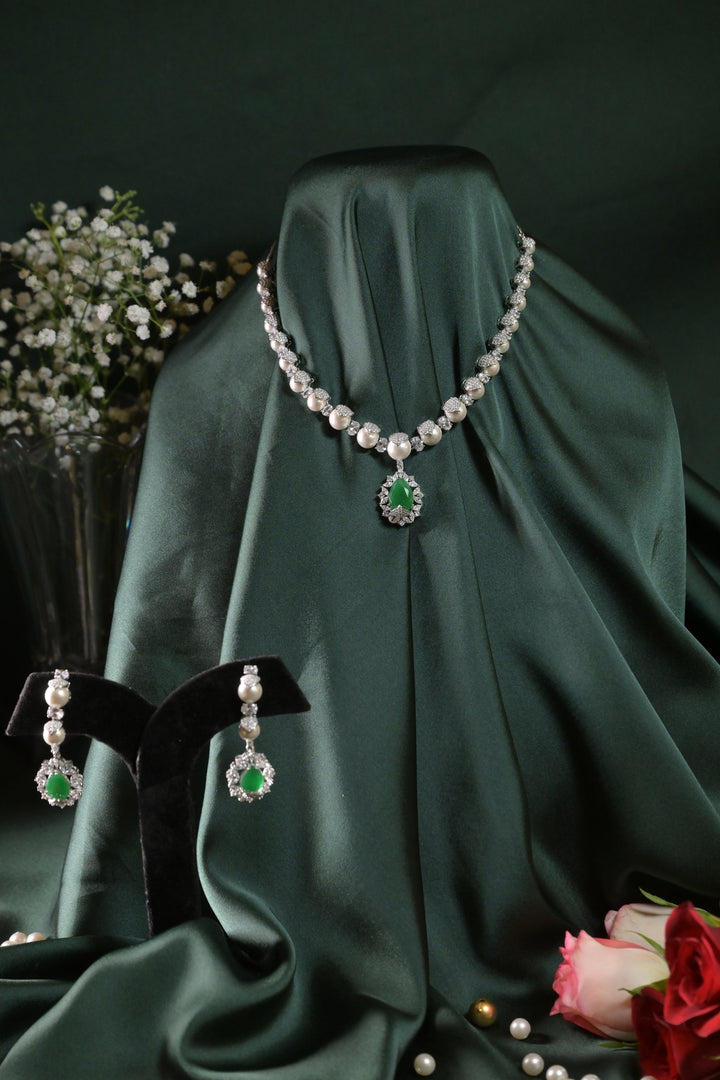Trishla Pearl Pendant Glam Party Necklace