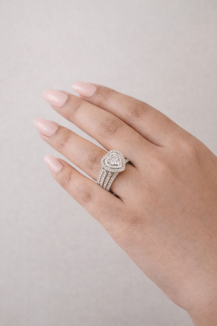 Romantic Love Heart Solitaire Ring