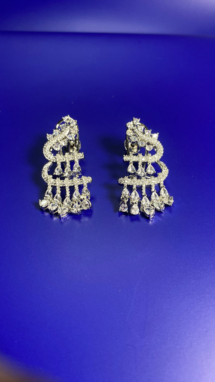 Prerna Cocktail Diamond Open Choker Necklace