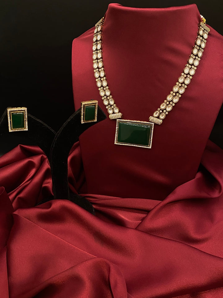 Samrajni Emerald Long Necklace