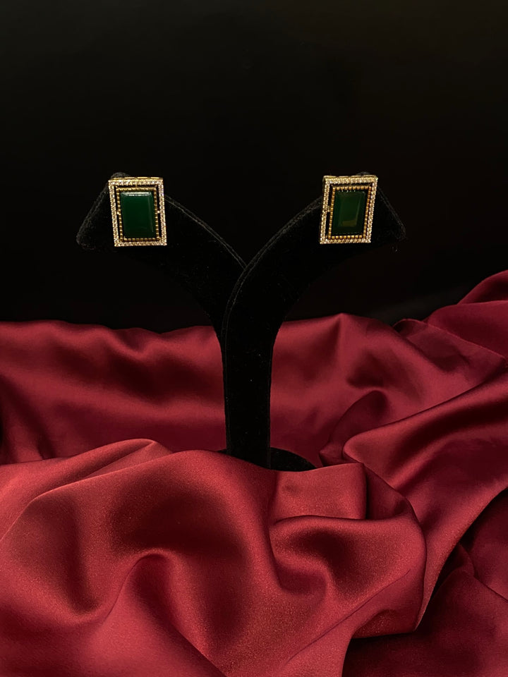 Samrajni Emerald Long Necklace