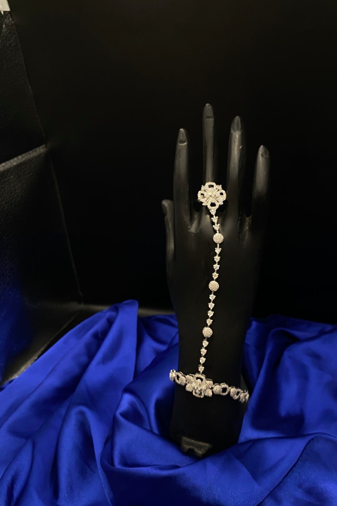 Anya Diamond Engagement Hathphools