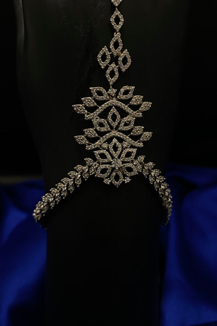 Sitaara Noor Engagement Hathphools